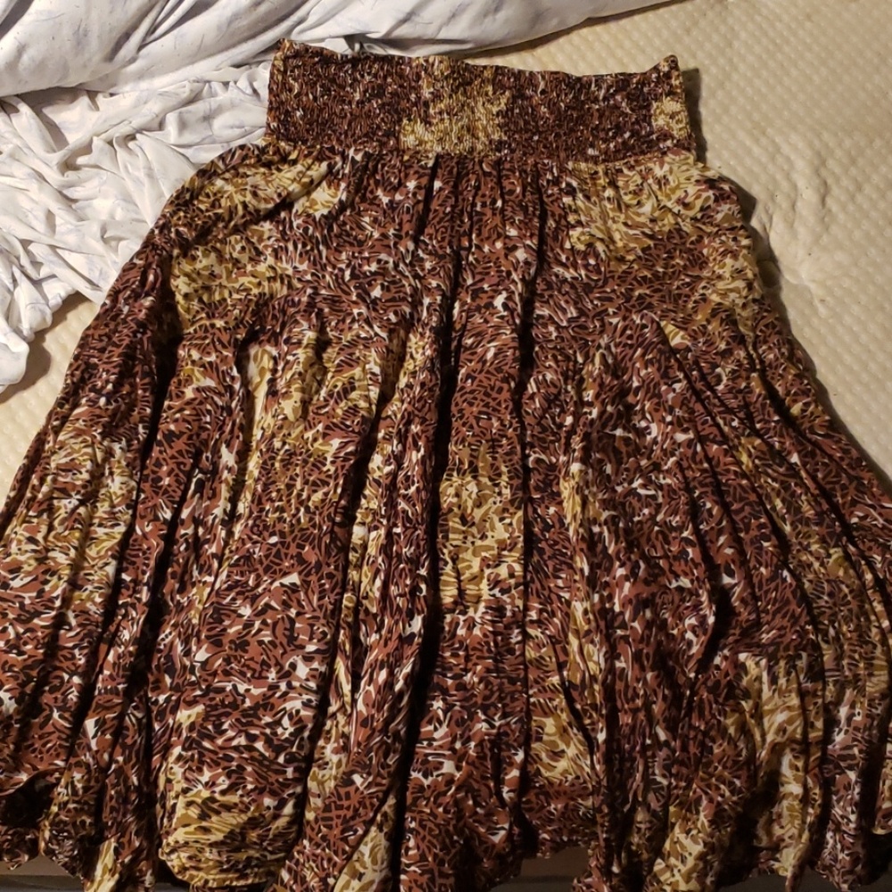 Long flowly skirt